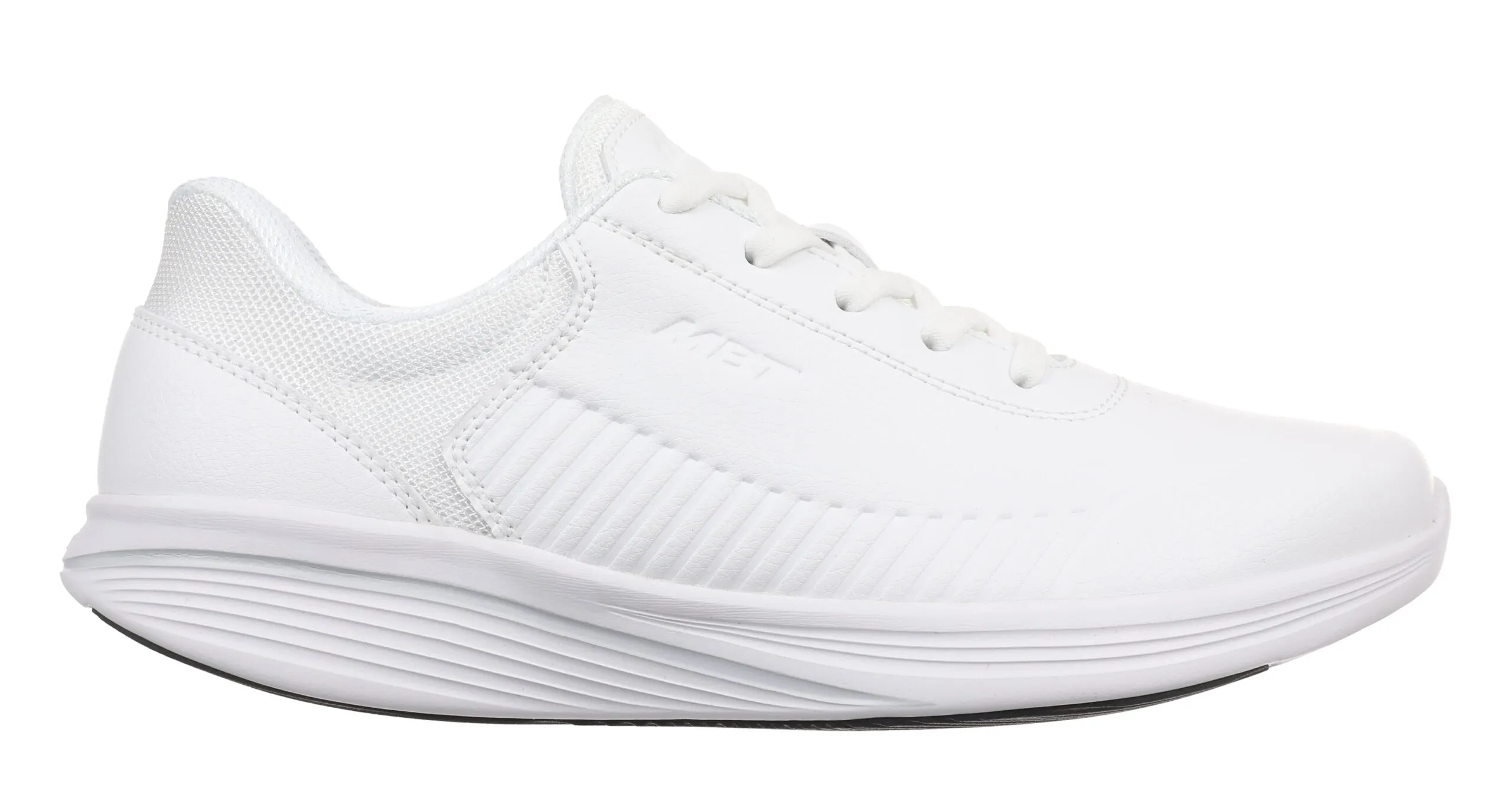 shoe 04 white flyknit scaled.jpg
